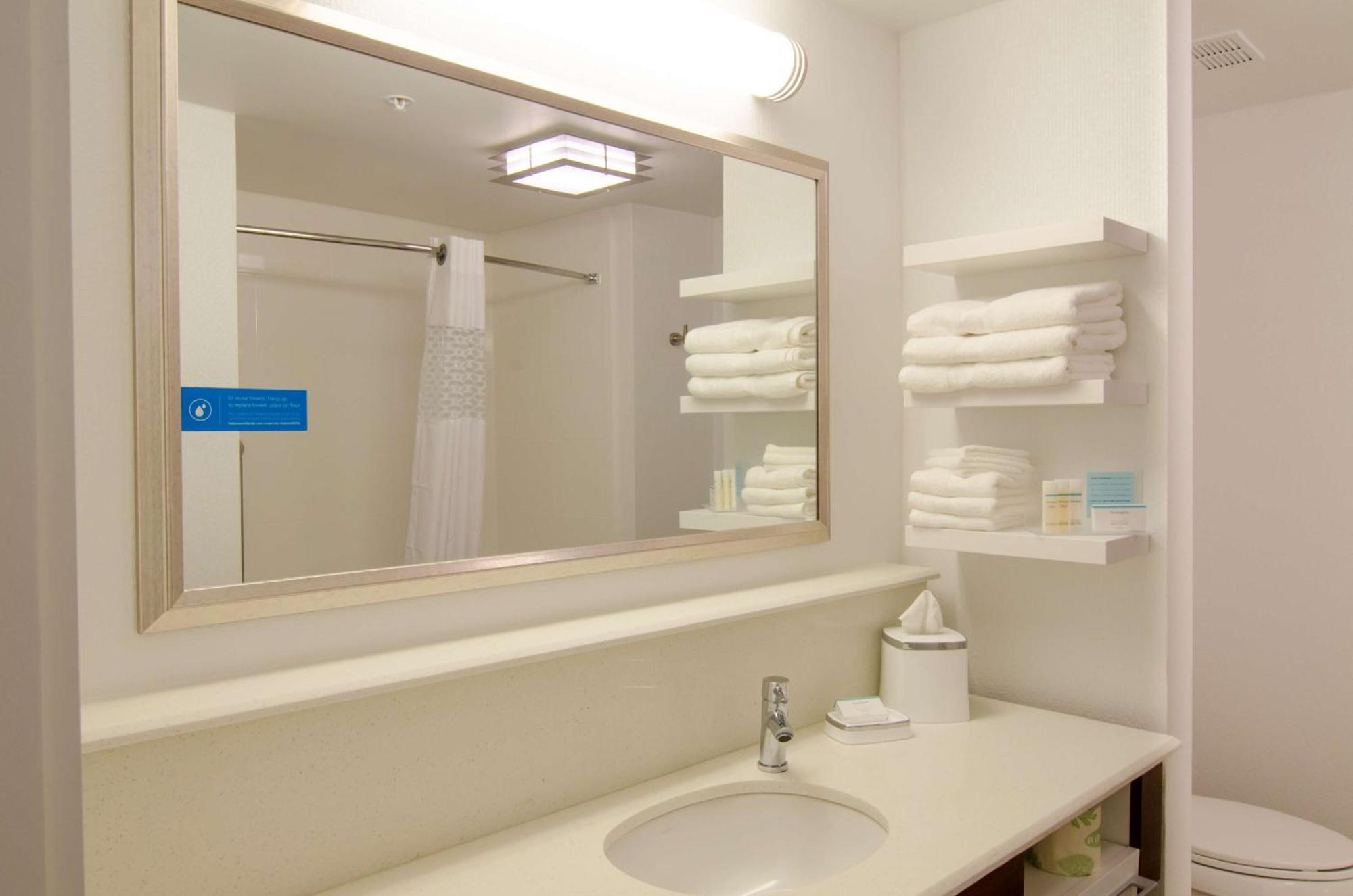 Hampton Inn & Suites Хантсвилл Экстерьер фото