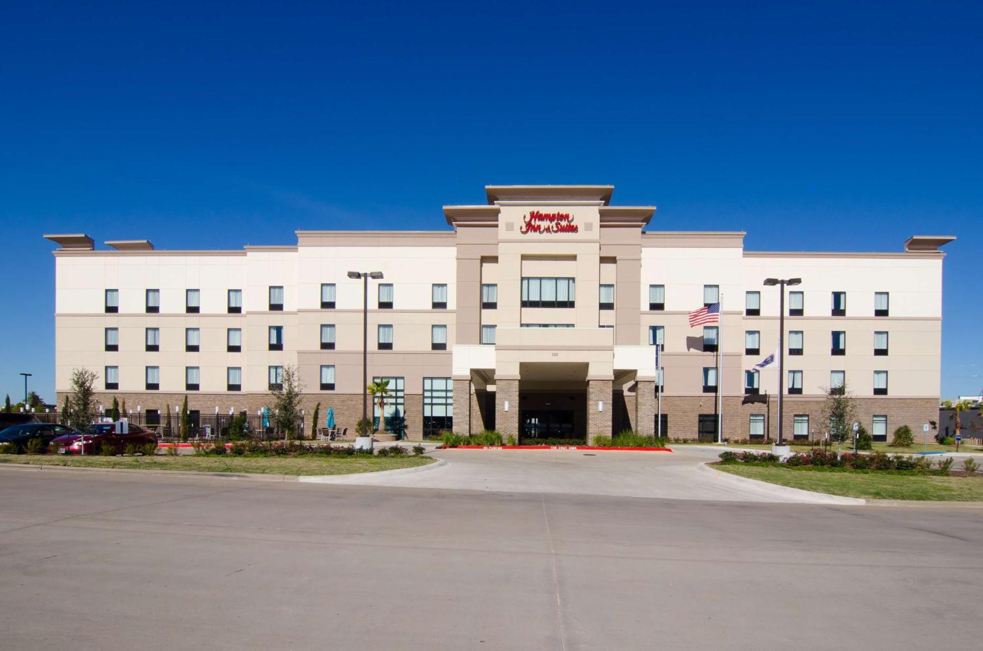 Hampton Inn & Suites Хантсвилл Экстерьер фото